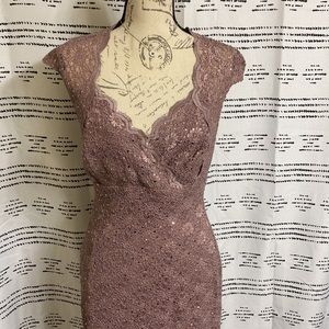 Mauve Sequin Lace Bodycon Cocktail Dress w/ Open Back by Collected Apparel- Sz 8